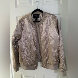 FOREVER 21+ ROSE GOLD QUILTED BOMBER JACKET SIZE 1X
